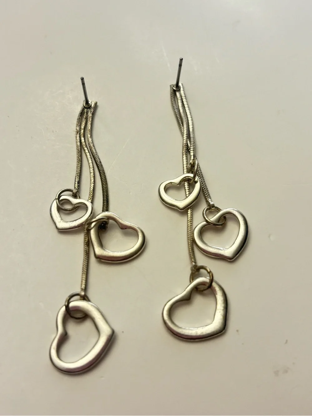 Y2K Silver Toned Cascading Open Heart Snake Chain Dangle Drop Earrings